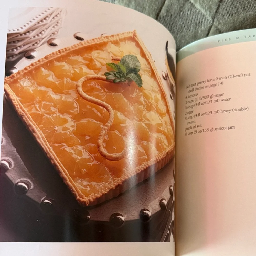 Williams Sonoma Pies & Tarts Recipe Book with Colorful Cover